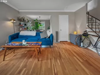 Photo #5: 24389221 Listing 