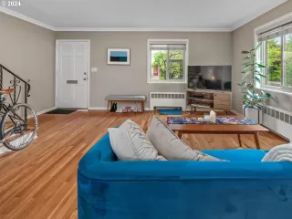 Photo #6: 24389221 Listing 