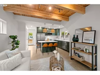 Photo #6: 24390281 Listing