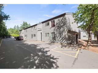 Photo #1: 24390314 Listing 
