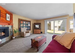 Photo #4: 24390314 Listing 