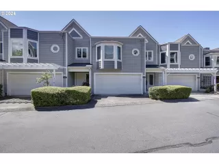 Photo #1: 24391567 Listing