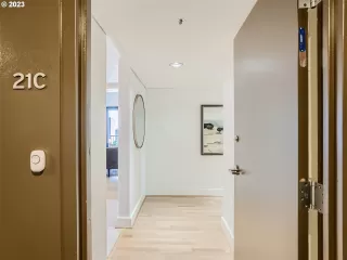 Photo #4: 24391735 Listing 