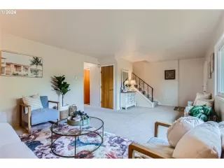 Photo #3: 24392844 Listing