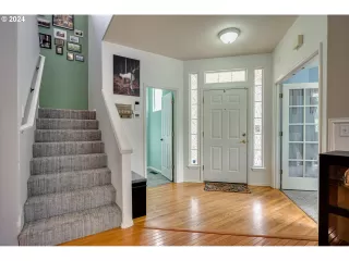 Photo #4: 24393009 Listing