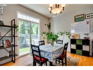 Photo #5: 24393009 Listing