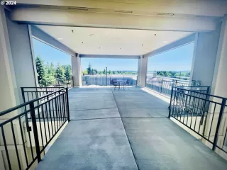 Photo #3: 24393175 Listing