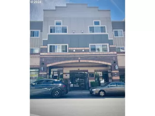 Photo #4: 24393175 Listing