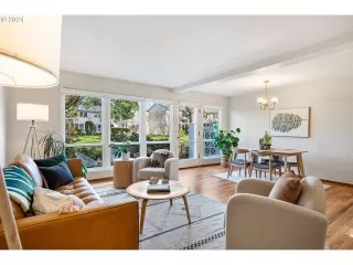 Photo #3: 24393483 Listing