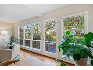 Photo #5: 24393483 Listing