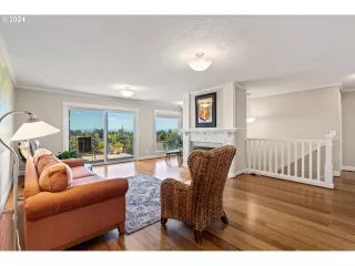 Photo #5: 24394084 Listing 