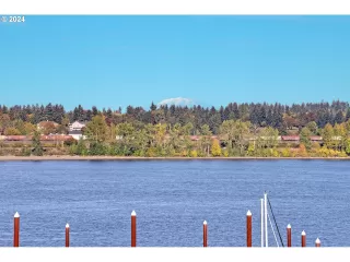 Photo #2: 24396031 Listing