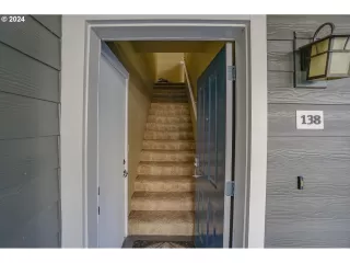 Photo #2: 24397079 Listing