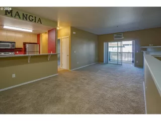 Photo #4: 24397079 Listing