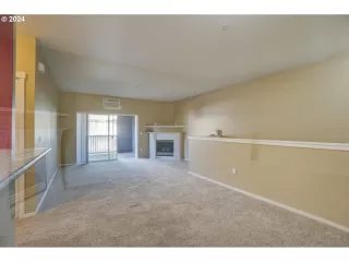 Photo #5: 24397079 Listing