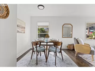 Photo #6: 24397271 Listing 