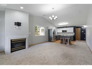 Photo #1: 24397625 Listing 