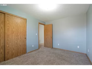 Photo #5: 24397625 Listing 