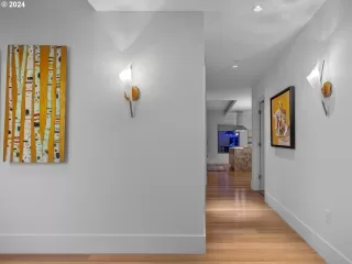 Photo #3: 24398645 Listing