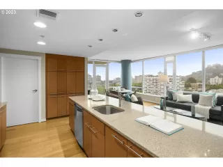 Photo #2: 24399888 Listing 