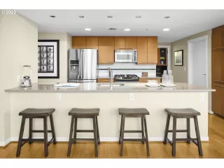 Photo #5: 24399888 Listing 