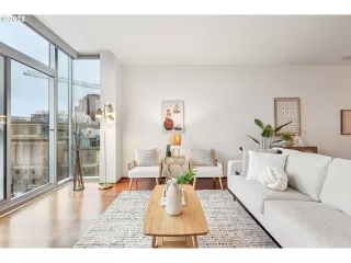 Photo #5: 24400469 Listing 