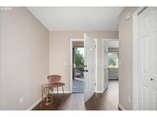 Photo #3: 24400546 Listing 