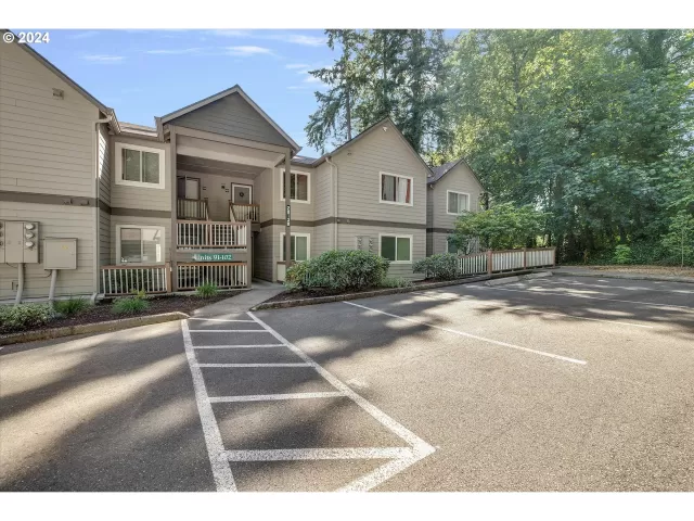 MLS: 24401319 Condo For Sale