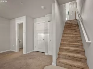 Photo #5: 24402474 Listing 