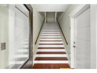 Photo #1: 24403905 Listing