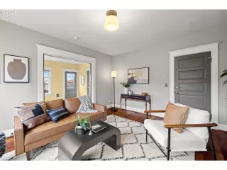 Photo #2: 24403905 Listing