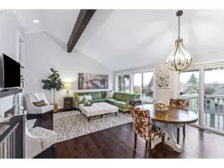 Photo #2: 24404127 Listing