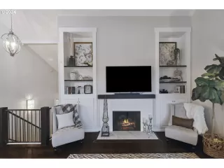 Photo #6: 24404127 Listing