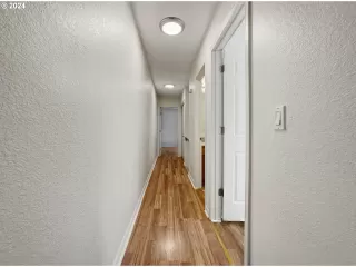 Photo #5: 24405920 Listing 