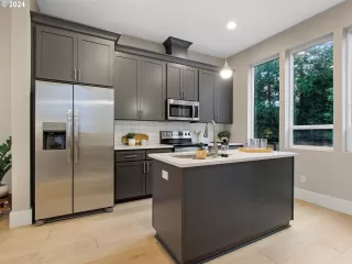 Photo #2: 24407137 Listing