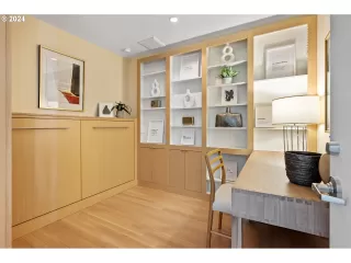 Photo #6: 24407976 Listing