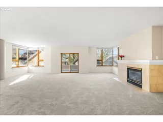 Photo #3: 24408322 Listing 