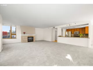 Photo #5: 24408322 Listing 