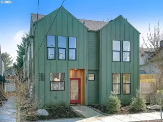 Photo #1: 24408731 Listing