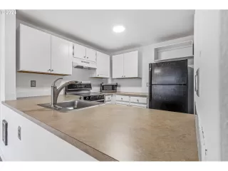 Photo #4: 24409074 Listing 