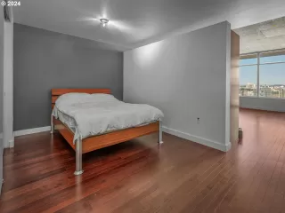 Photo #2: 24409742 Listing