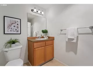 Photo #1: 24410717 Listing 