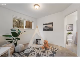 Photo #4: 24410717 Listing 