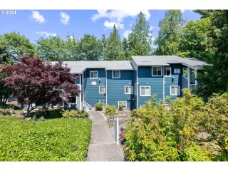 Photo #2: 24410791 Listing