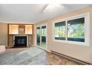 Photo #6: 24410791 Listing