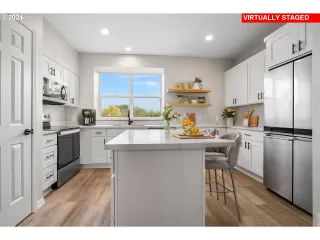 Photo #6: 24411305 Listing