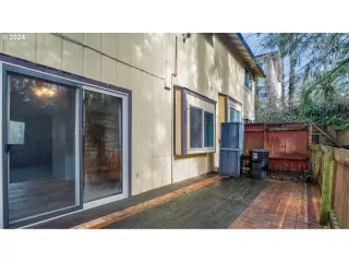 Photo #2: 24411453 Listing