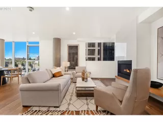 Photo #4: 24412418 Listing 