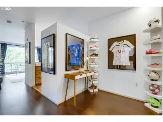 Photo #2: 24413387 Listing 