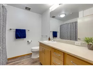 Photo #5: 24413387 Listing 